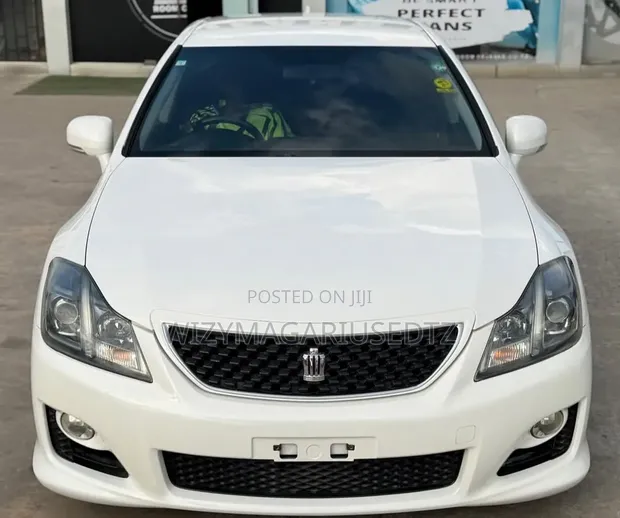 Toyota Crown 2009 - Kijani Giza - 1