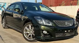 Toyota Crown 2008 - Kijani Giza