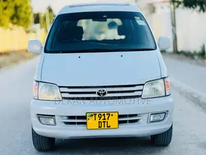 Toyota Noah 2.0 FWD (8 Seater) 2001 Nyeupe