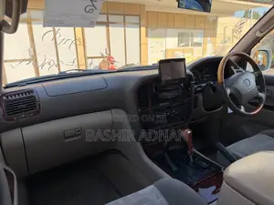Toyota Land Cruiser HDJ 100 VX Limited 2001
