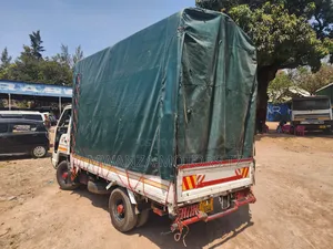 Isuzu Elf Lori Ndogo - Mwanza