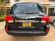 Toyota Land Cruiser V8 2011 Nyeusi ya Matt - 1