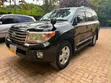 Toyota Land Cruiser V8 2011 Nyeusi ya Matt - 4