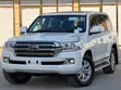 Toyota Land Cruiser 4.6 V8 ZX 2017 Nyeupe - 3