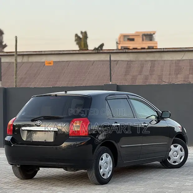 Toyota Allex 2003 Nyeusi - 1