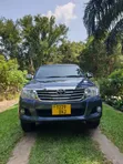 Toyota Hilux 2014 Gray - 1