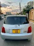 Toyota IST 2007 Nyeupe - 2