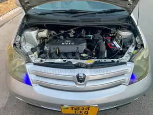 Toyota IST 2007 Nyeupe