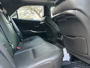 Toyota Crown Athlete 2010