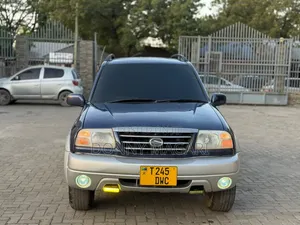 Suzuki Escudo 1995 Bluu