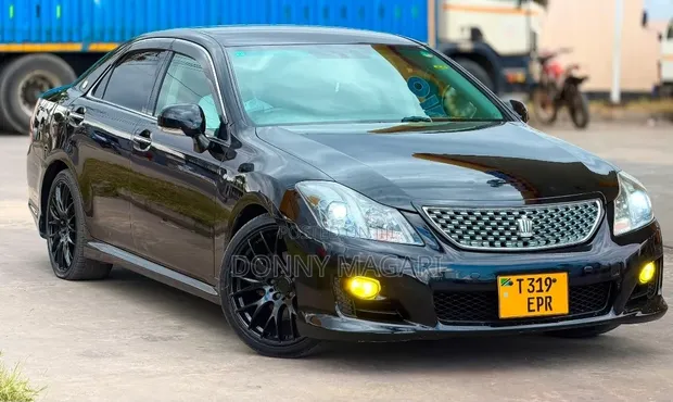 Toyota Crown Athlete 2009 Black - 1