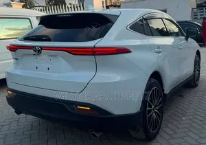 Toyota Harrier 2021 - Pearl White