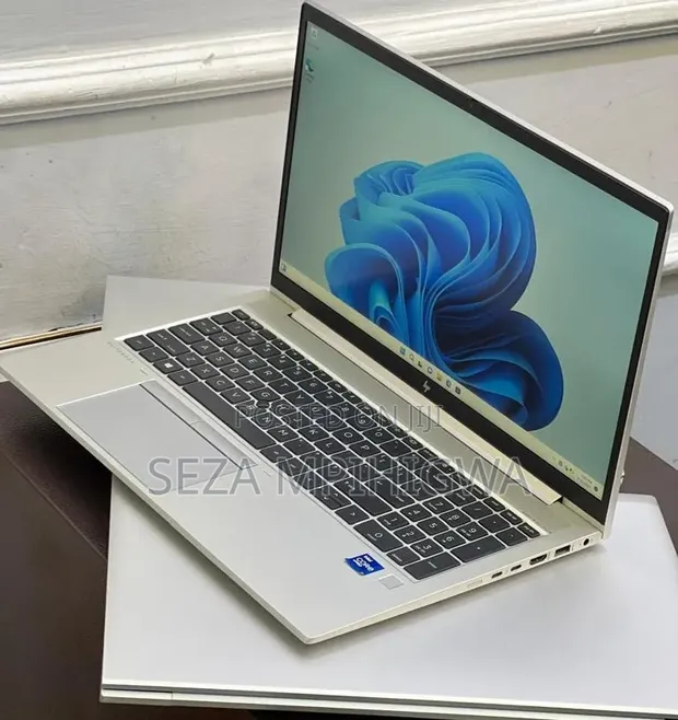 HP EliteBook 850 G8 Laptop - Core i7, 16GB RAM, 256GB SSD - 1