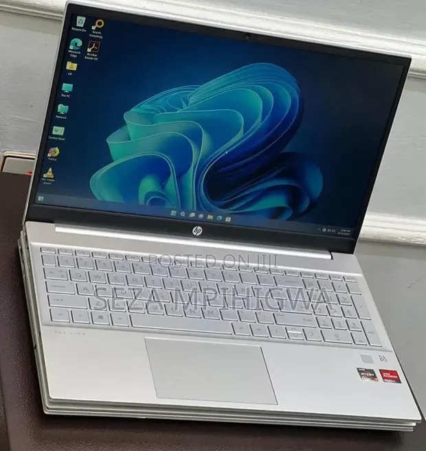 HP Pavilion Laptop 15-eh1xxx - 8GB RAM, 512GB SSD - 1