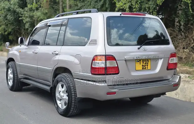 Toyota Land Cruiser VX Limited 2002 Silver - 1