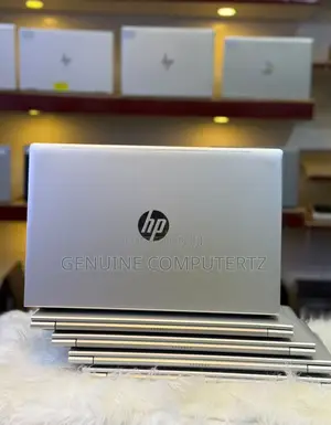 Laptop HP ProBook 450 G8: 8GB RAM, Intel Core i5, 256GB SSD