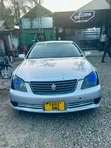 Toyota Crown 2006 Nyeupe - 2