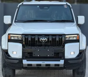 2025 Toyota Land Cruiser Prado 2.8L Diesel White