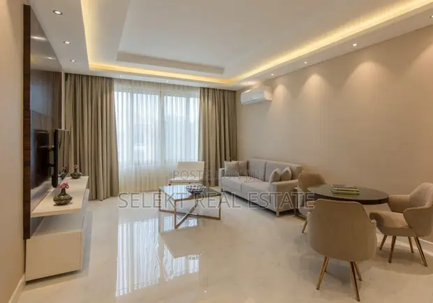 Furnished 2 Bedroom Apartment for Rent in Oyster Bay - 1