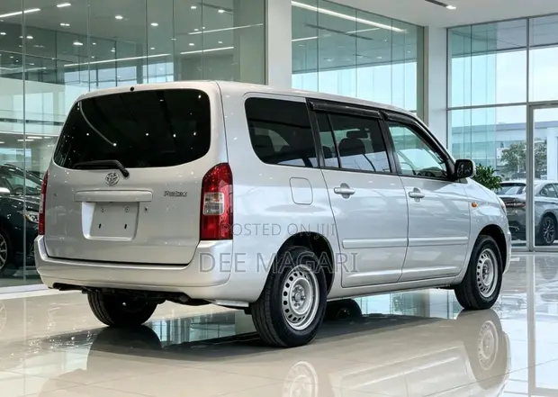 Toyota Probox 2004 Silver - 1
