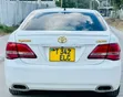 Toyota Crown 2010 White - 4