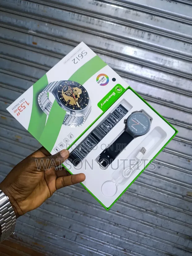 Brand New S612 Smartwatch with 3 Straps - 1