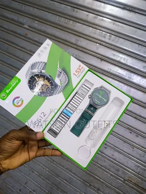 Brand New S612 Smartwatch with 3 Straps