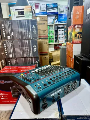 Yamaha Powered Mixer 8-Channel UHF