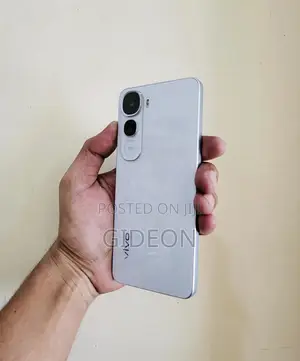 Vivo Y400 256GB White (Refurbished)