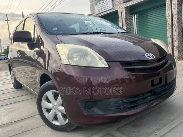 Toyota Passo Sette 2009 Burgundy - 1