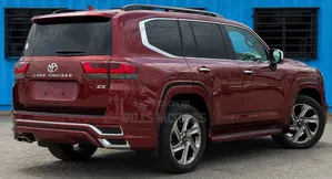 Toyota Land Cruiser ZX 2023
