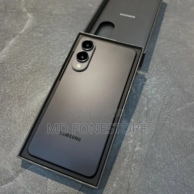New Samsung Galaxy S25 Edge 256GB Black - 1