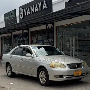 Toyota Mark II 2002 Nyeupe
