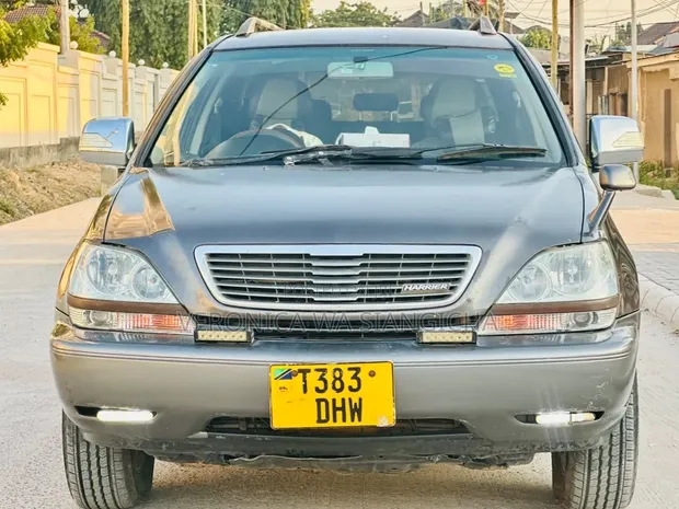 Toyota Harrier Mwaka 2001 - 1