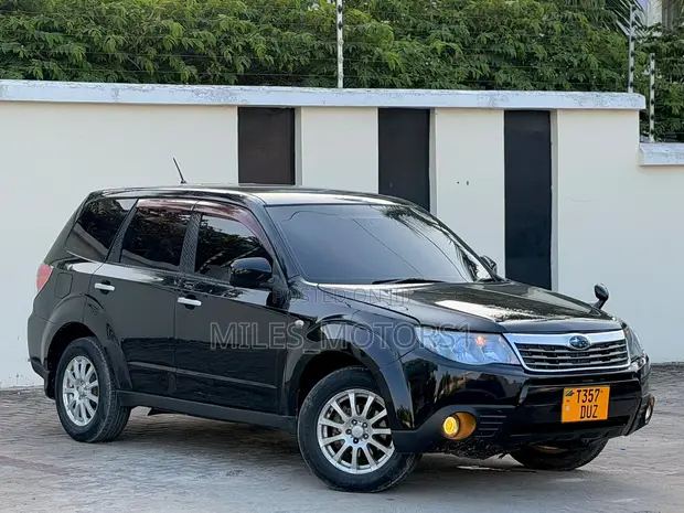 Subaru Forester 2009 Black - 1