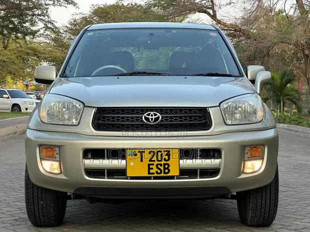 Toyota RAV4 Automatic 2003 Beige - 1