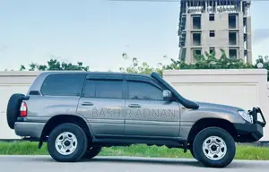 Toyota Land Cruiser VX 2002 Gray