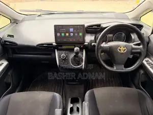 Toyota Wish 2010 - White