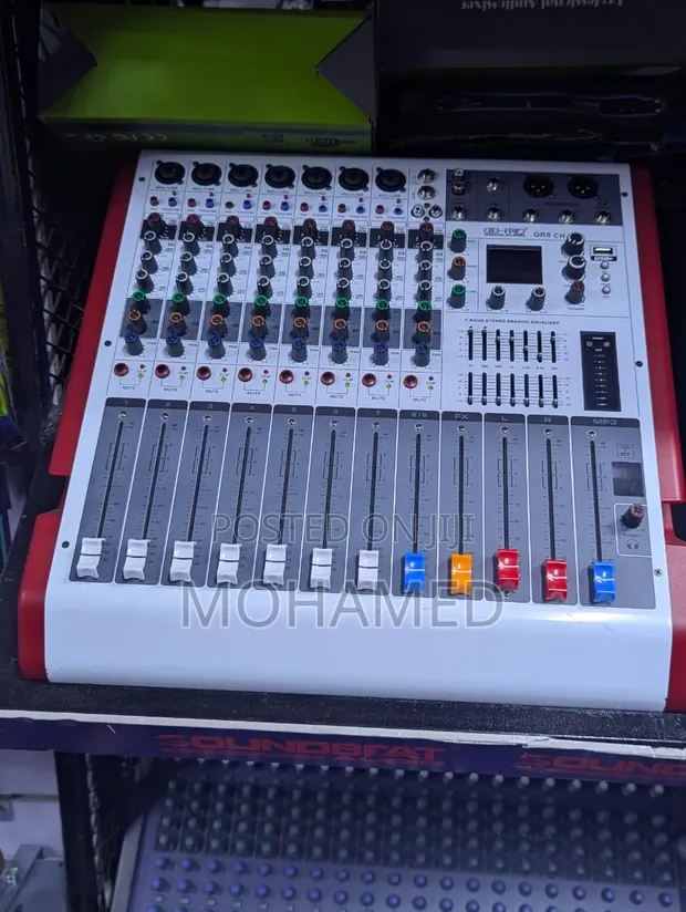 Soundbeat QR8 CH Audio Mixer - 1