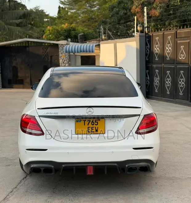 Mercedes-Benz E200 2017 AMG - 1