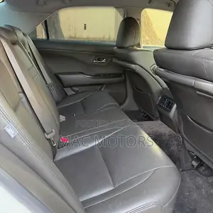 Toyota Crown Athlete 2009