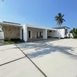 Maisonette ya Vyumba 6 vya Kulala kwa Ajili ya Kuuzwa Bahari Beach, Kinondoni - 2
