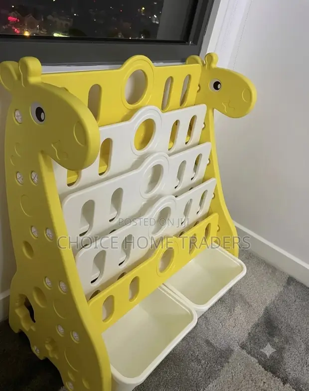 Giraffe Bookshelf Storage - 1