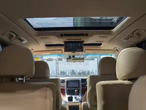 Toyota Alphard 2.4 Petrol FWD Nyeusi 2009