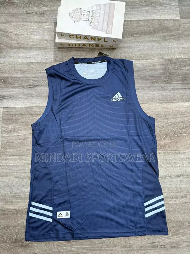 Mindadi Sportswear: Quality Vest for Physical Exercise - 1