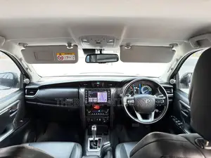 Toyota Fortuner 2022