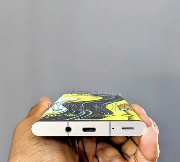Leica Leitz Phone 1 256GB Nyeusi (Refurbished) - 1