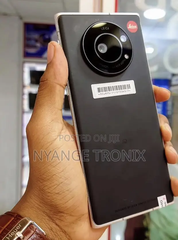New Leica Leitz Phone 1 256GB Black - 1