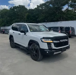 2024 Toyota Land Cruiser GR Sport