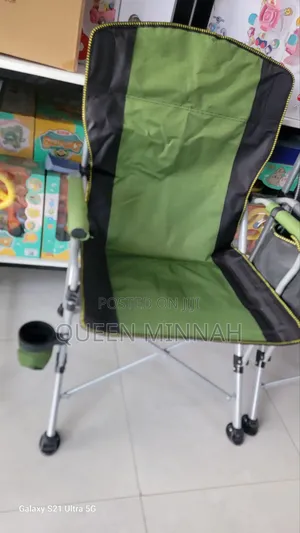 Folding Outdoor Chair with Cup Holder